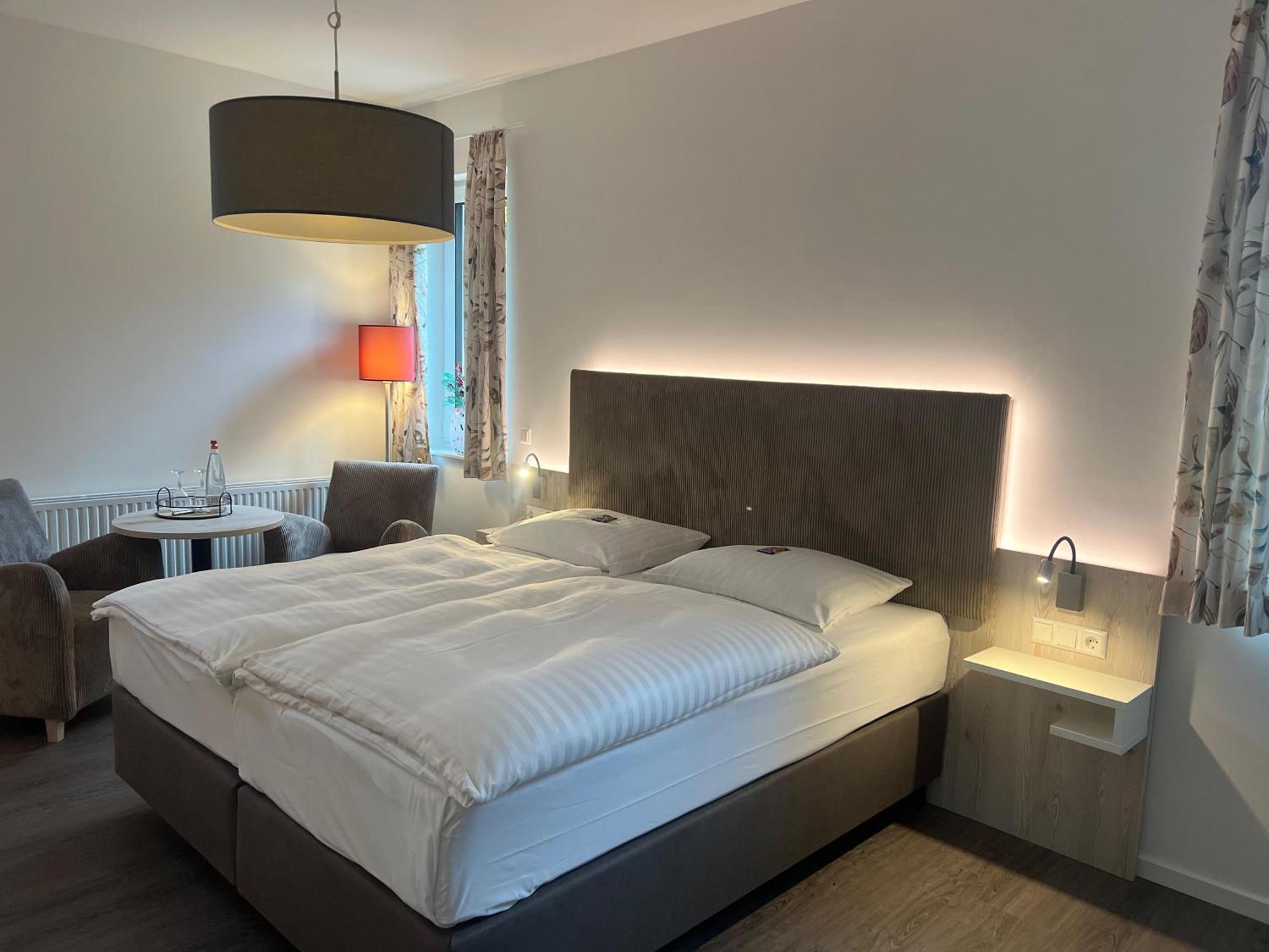 Hotel Zur Post Neubruchhausen Екстер'єр фото