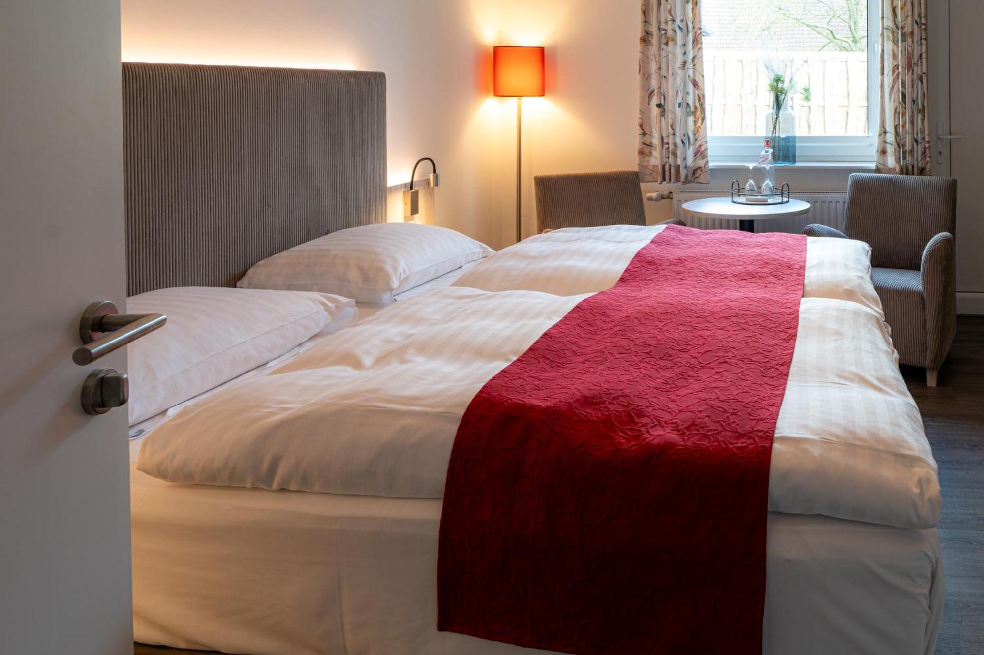 Hotel Zur Post Neubruchhausen Екстер'єр фото