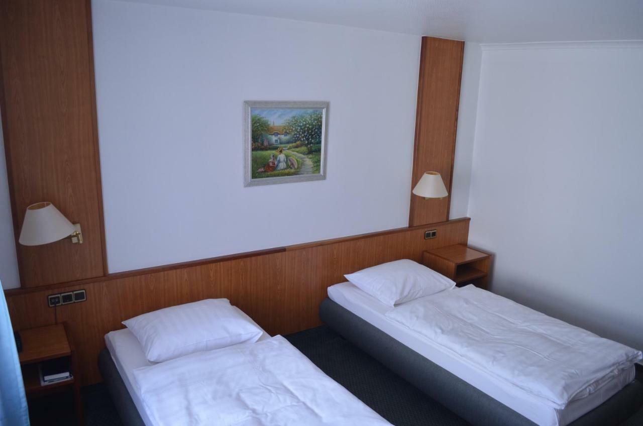 Hotel Zur Post Neubruchhausen Екстер'єр фото